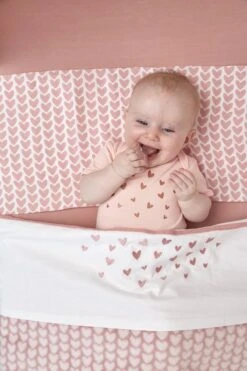 Meyco Knitted Heart Swaddle - 3-pack - Hydrofiel - Pink - 120x120cm -Winkel Voor Babyproducten 800x1200 3